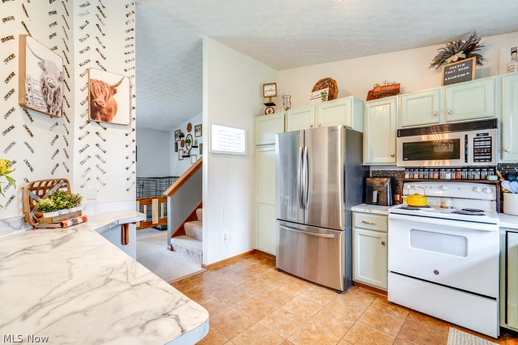 66 Manito Trail Malvern OH 44644