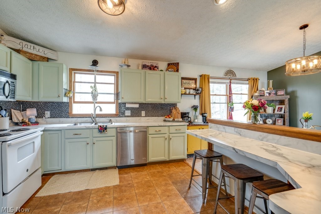 66 Manito Trail Malvern OH 44644