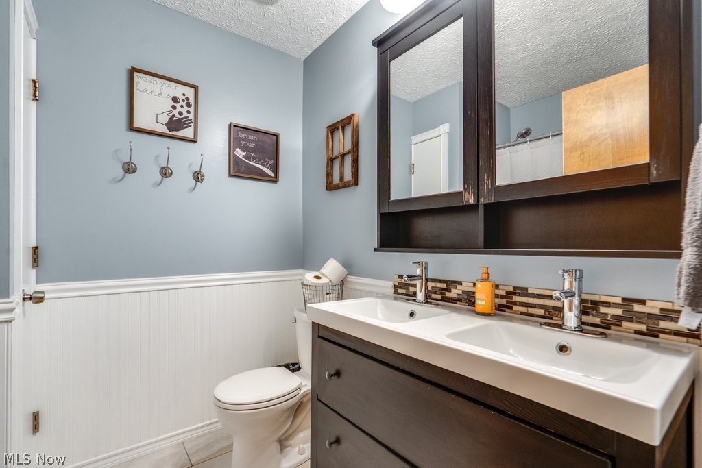 66 Manito Trail Malvern OH 44644