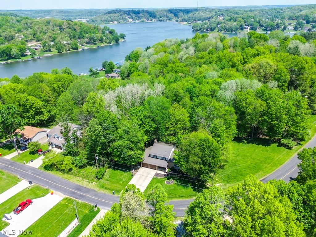 66 Manito Trail Malvern OH 44644