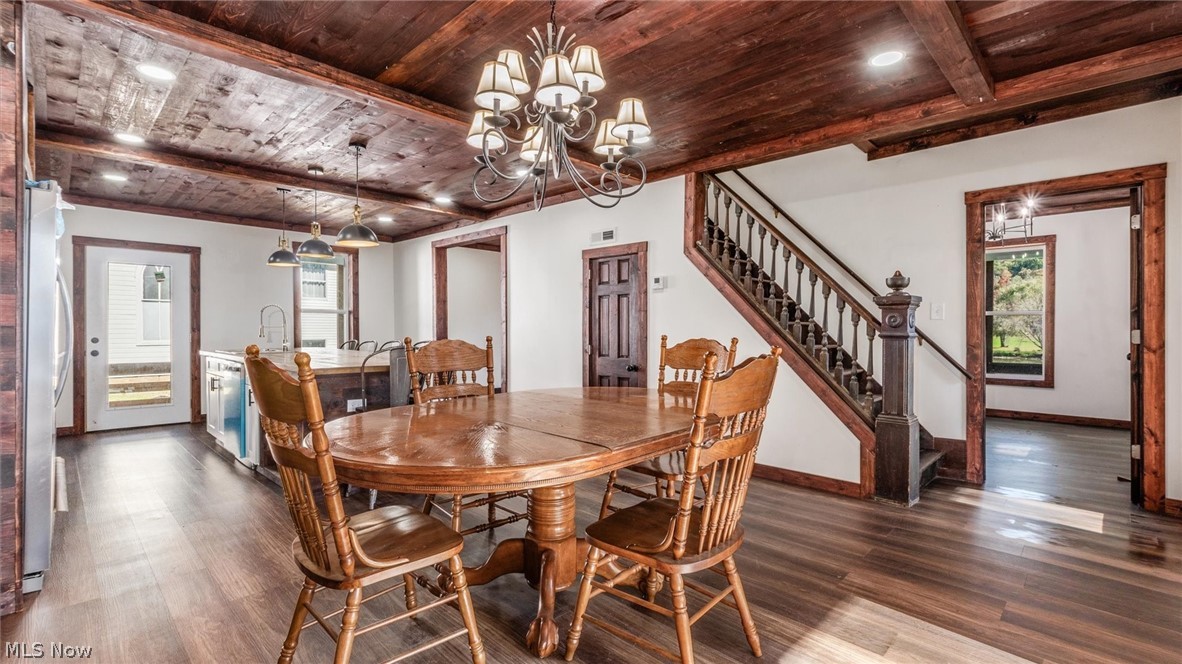 9107 N State Route 669 NW Mcconnelsville OH 43756