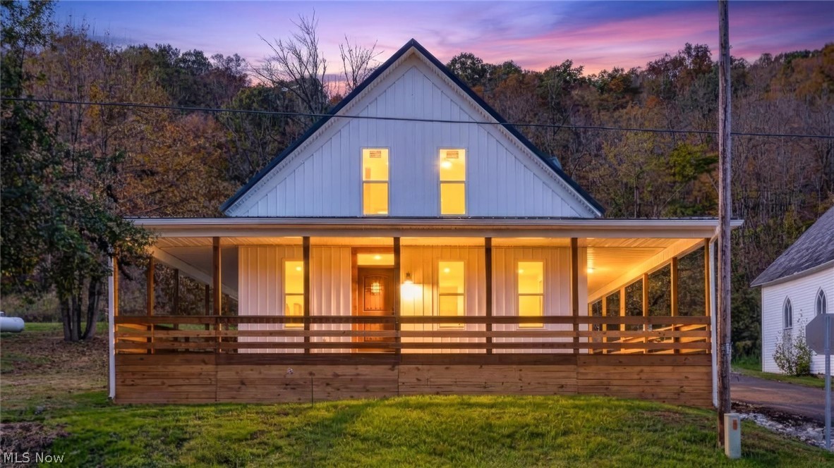 9107 N State Route 669 NW Mcconnelsville OH 43756