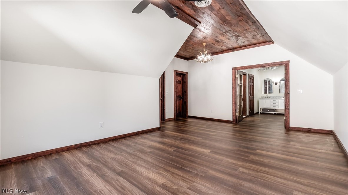 9107 N State Route 669 NW Mcconnelsville OH 43756