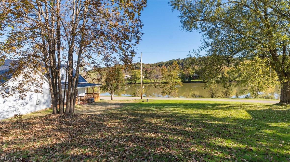 9107 N State Route 669 NW Mcconnelsville OH 43756