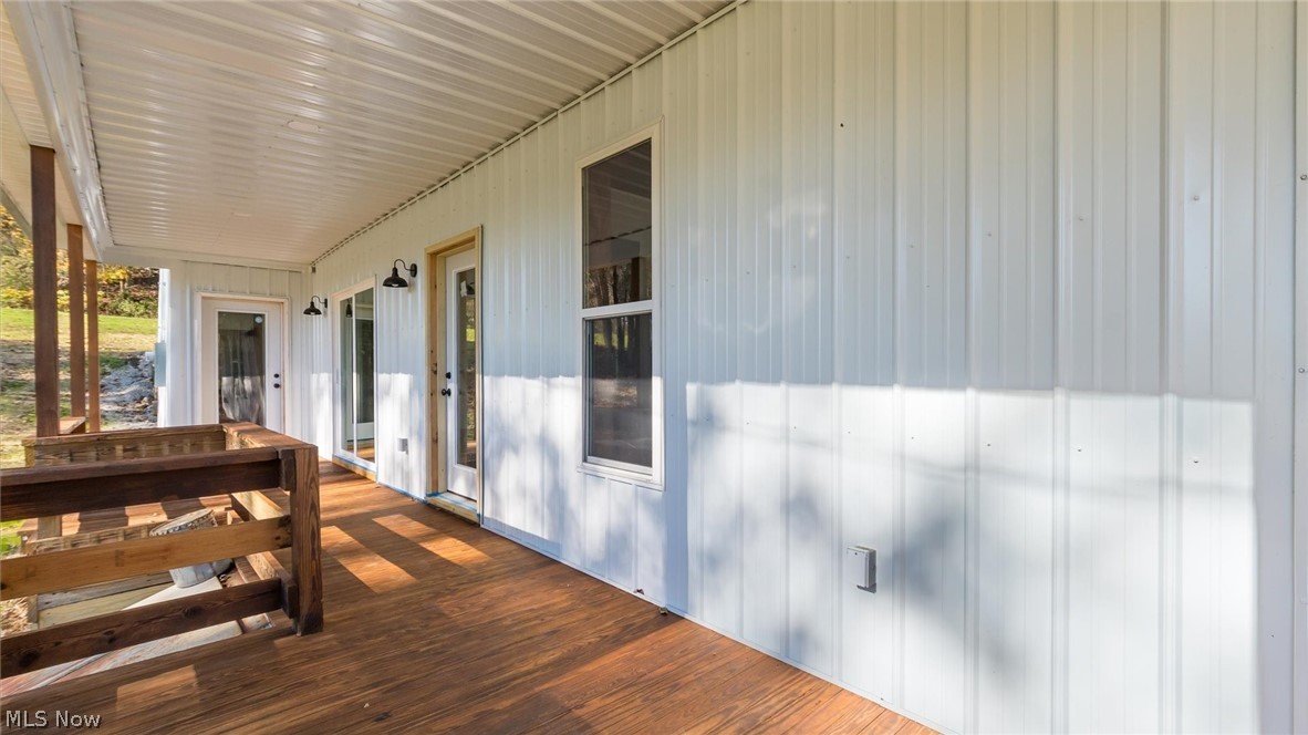 9107 N State Route 669 NW Mcconnelsville OH 43756