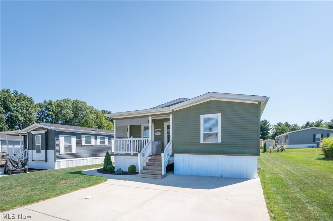 3052 Cross Creek Circle SW Massillon OH 44647