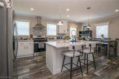 3052 Cross Creek Circle SW Massillon OH 44647