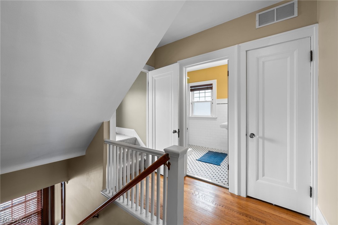 2135 Riverside Drive Lakewood OH 44107