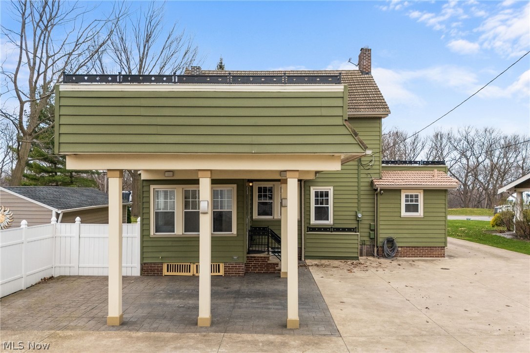 2135 Riverside Drive Lakewood OH 44107
