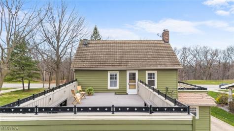 2135 Riverside Drive Lakewood OH 44107