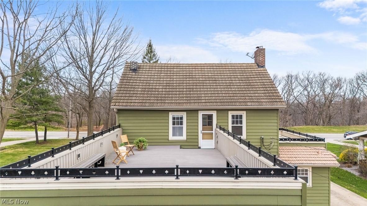 2135 Riverside Drive Lakewood OH 44107