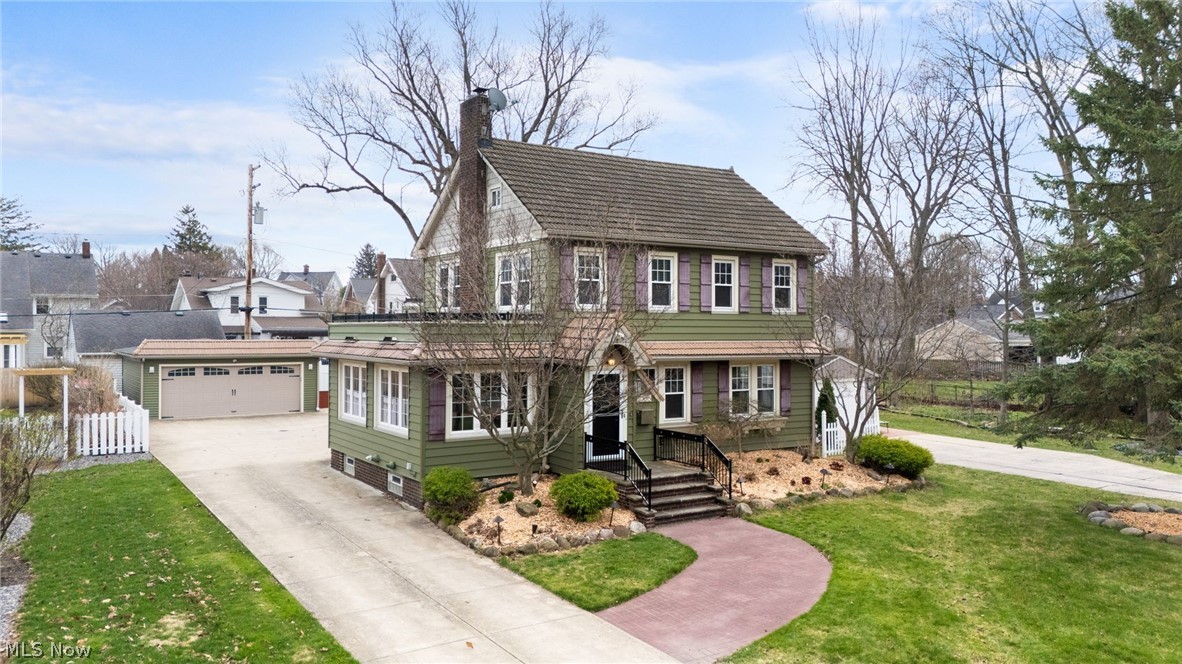 2135 Riverside Drive Lakewood OH 44107