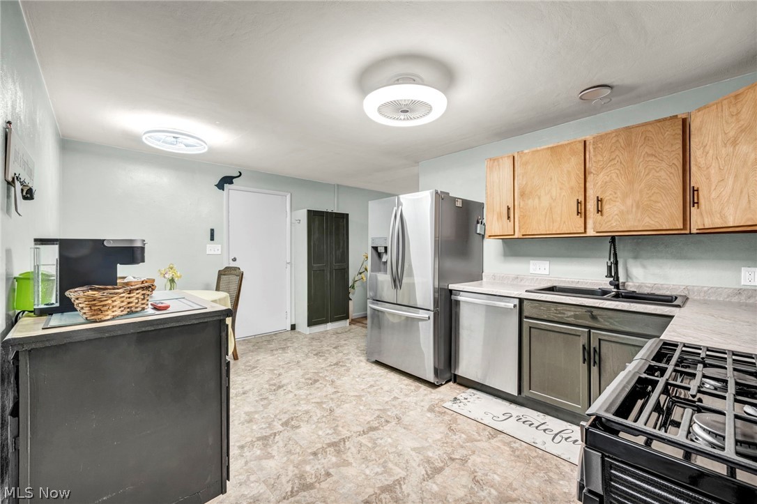 237 Spriggel Drive Munroe Falls OH 44262