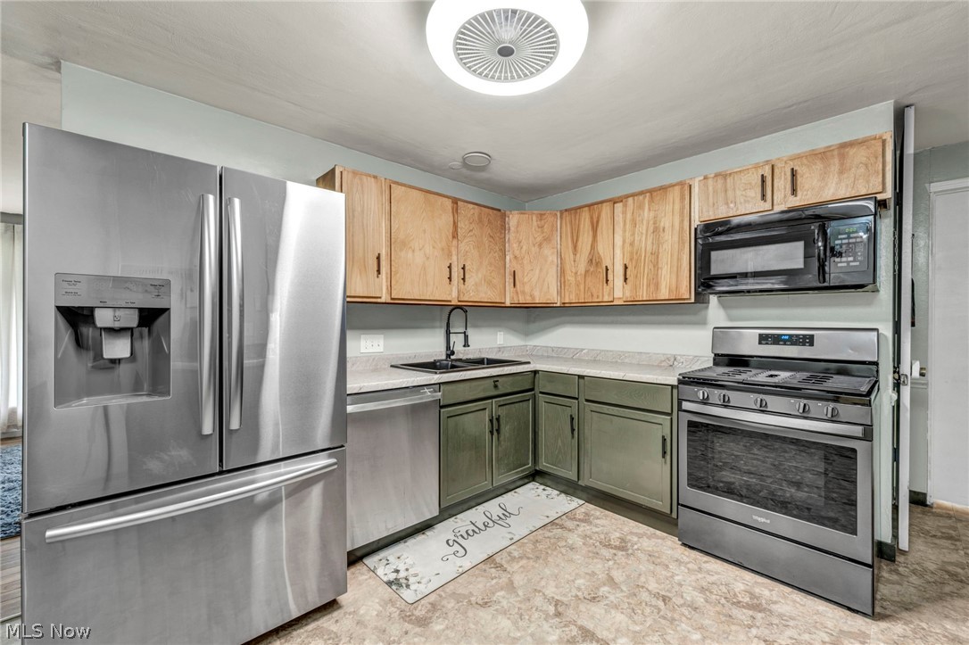 237 Spriggel Drive Munroe Falls OH 44262