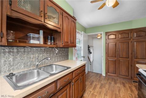 610 Princeton Avenue Elyria OH 44035