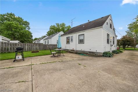610 Princeton Avenue Elyria OH 44035
