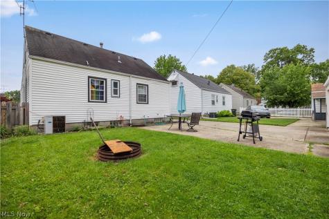 610 Princeton Avenue Elyria OH 44035