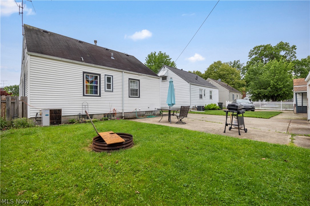 610 Princeton Avenue Elyria OH 44035