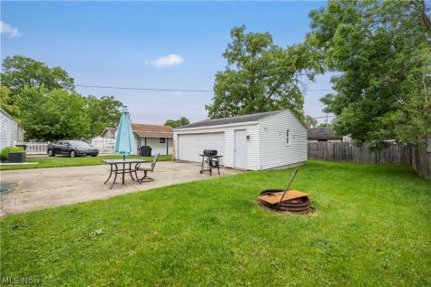 610 Princeton Avenue Elyria OH 44035