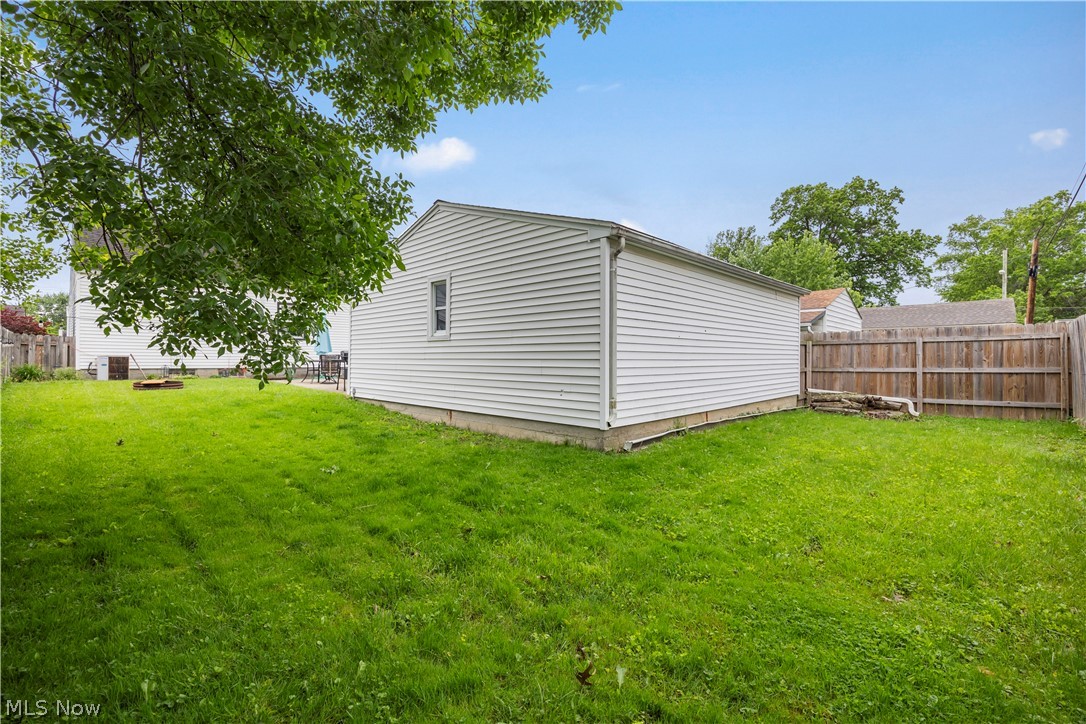 610 Princeton Avenue Elyria OH 44035