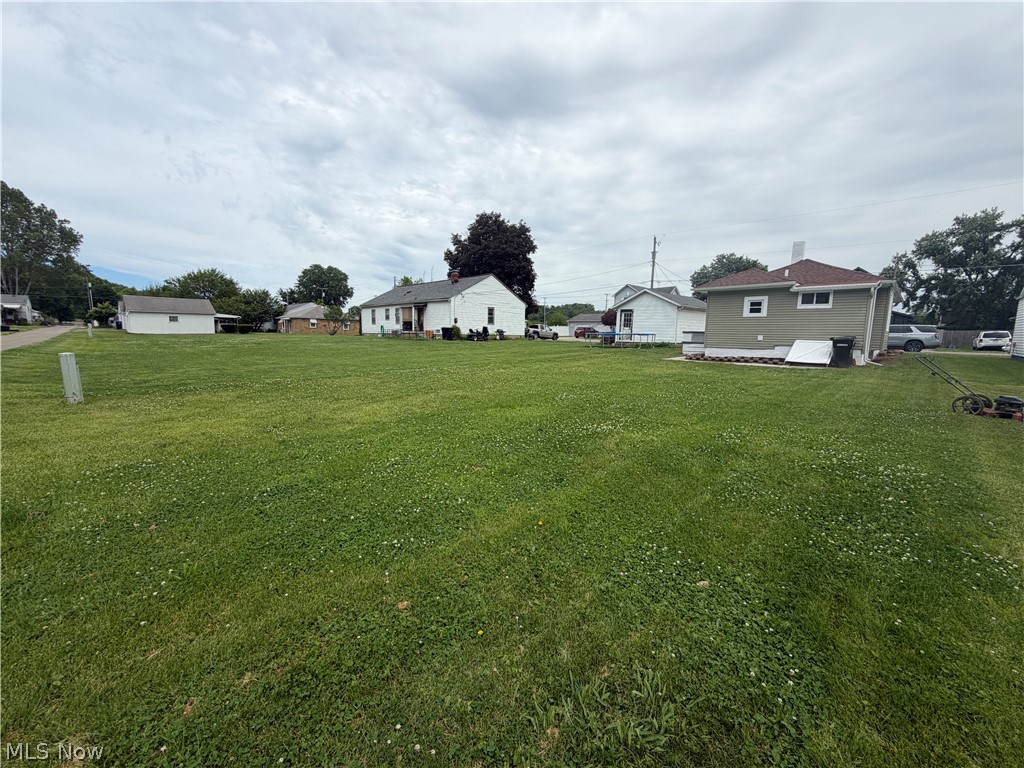 2127 Hoge Avenue Zanesville OH 43701