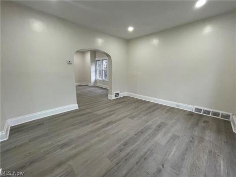 9703 Elwell Avenue Cleveland OH 44104