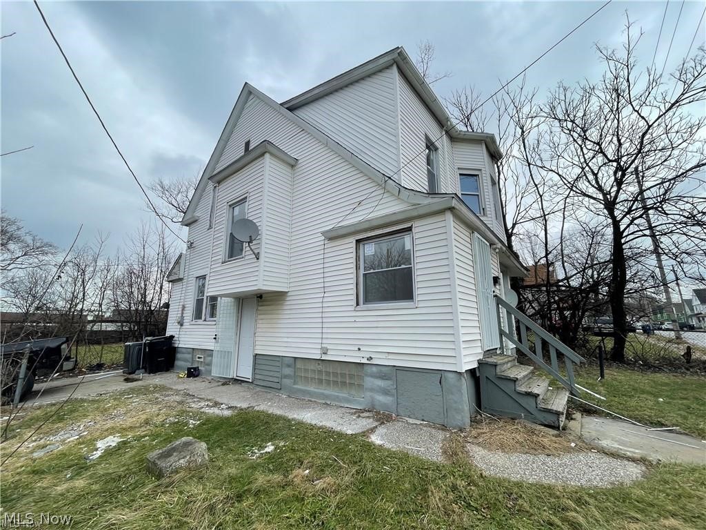 9703 Elwell Avenue Cleveland OH 44104