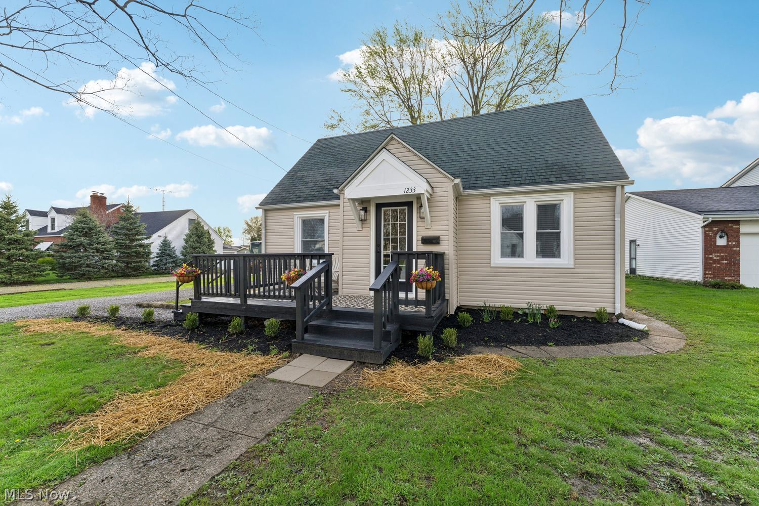 1233 State Street Vermilion OH 44089