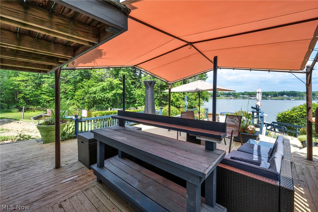 664 Pine Drive Lake Milton OH 44429