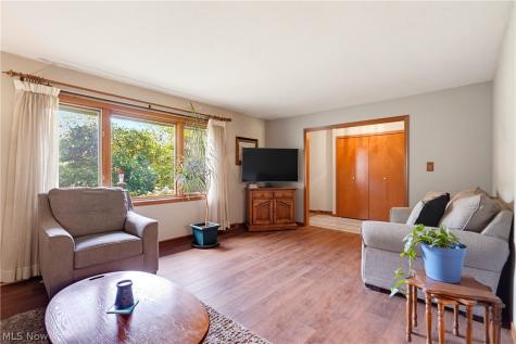 24912 Pleasant Trail Richmond Heights OH 44143