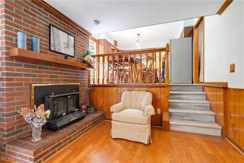 24912 Pleasant Trail Richmond Heights OH 44143