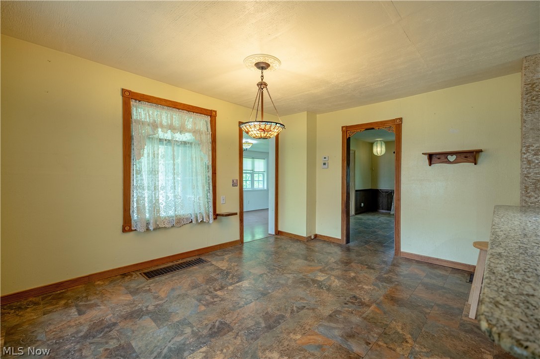 3372 Mcclintocksburg Road Diamond OH 44412