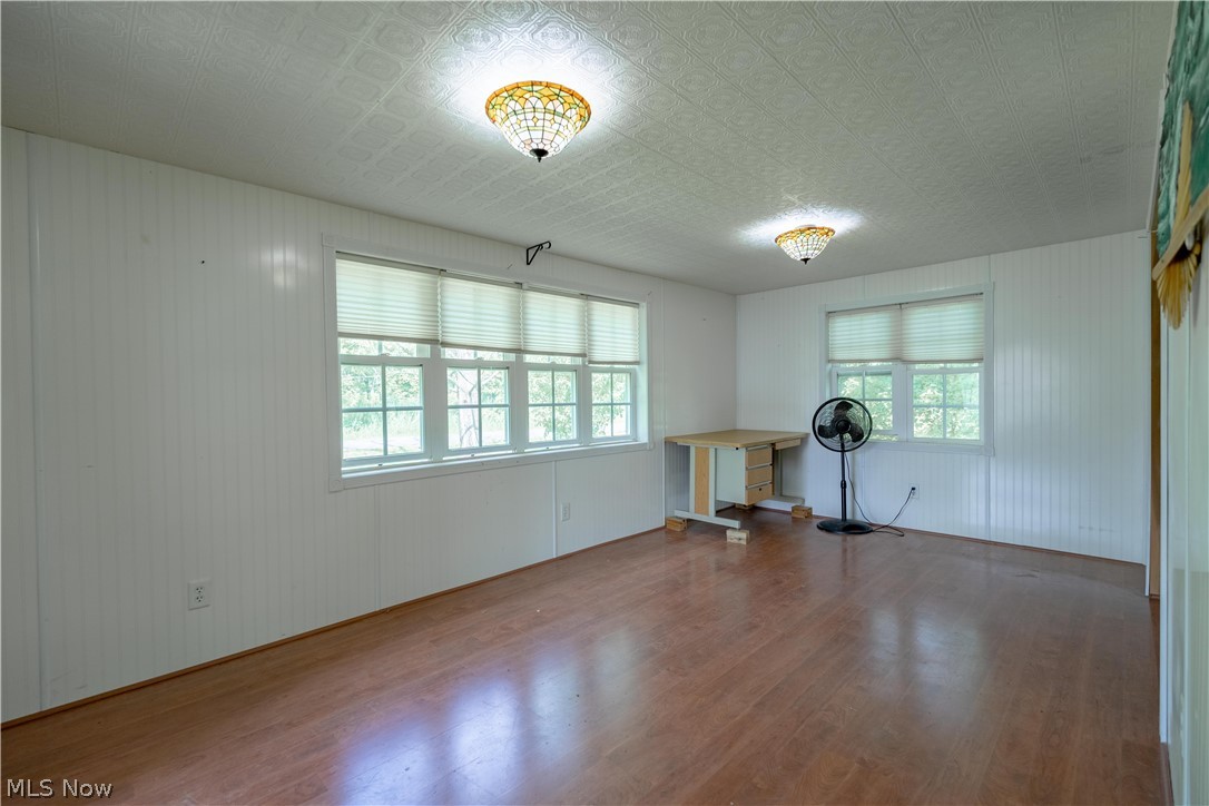 3372 Mcclintocksburg Road Diamond OH 44412