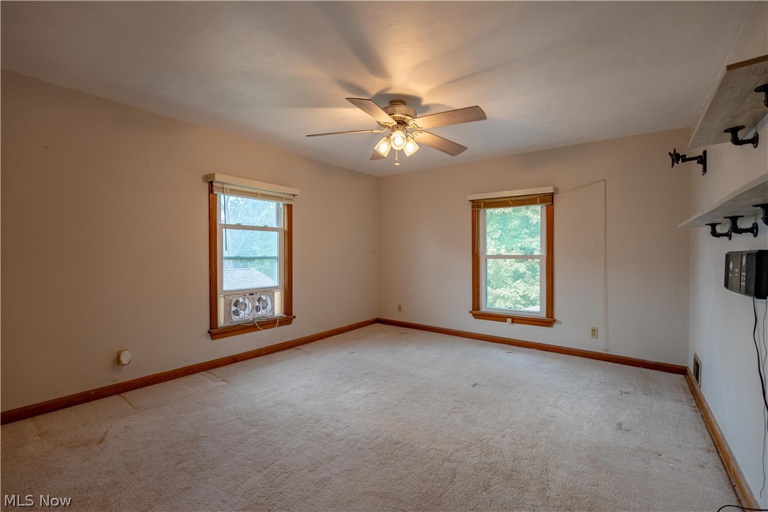 3372 Mcclintocksburg Road Diamond OH 44412