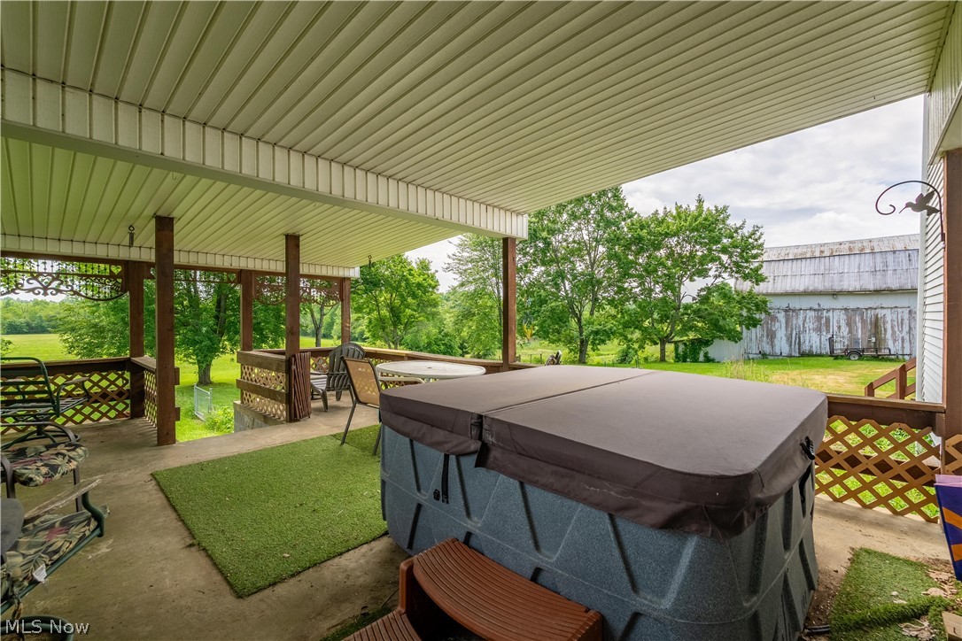 3372 Mcclintocksburg Road Diamond OH 44412