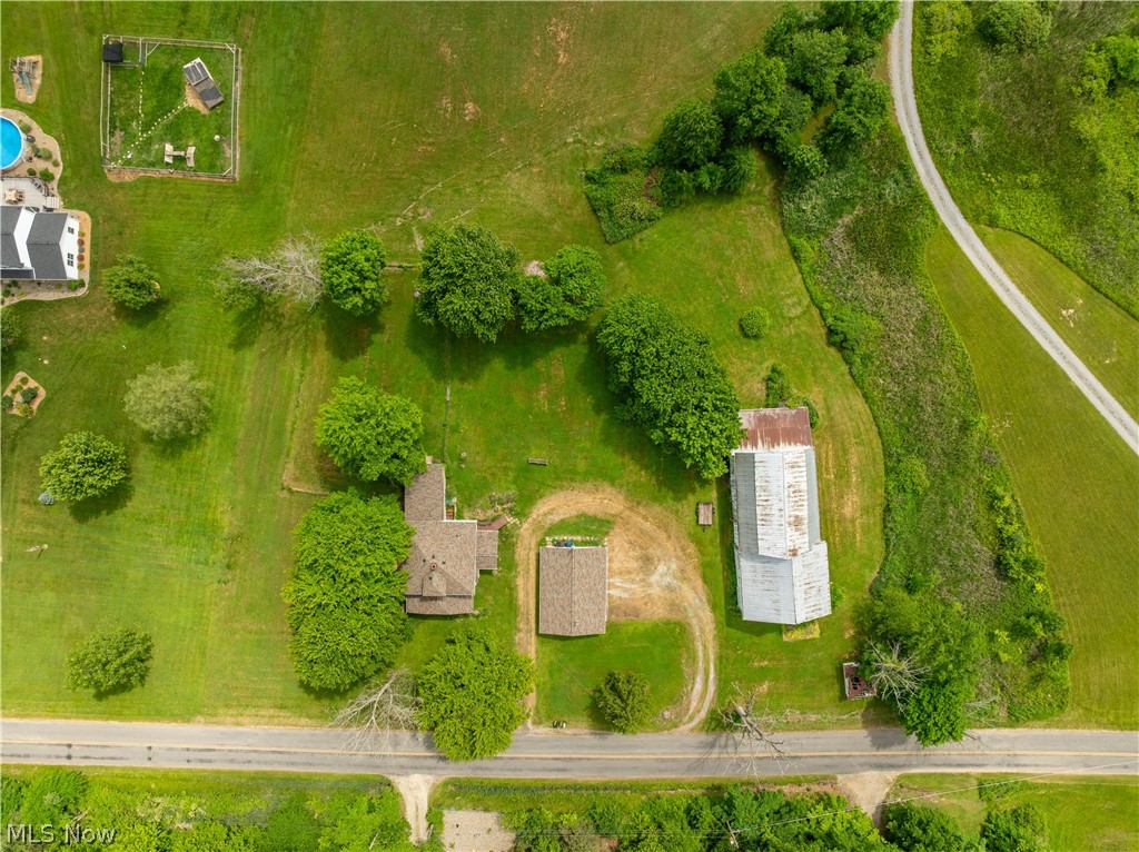 3372 Mcclintocksburg Road Diamond OH 44412
