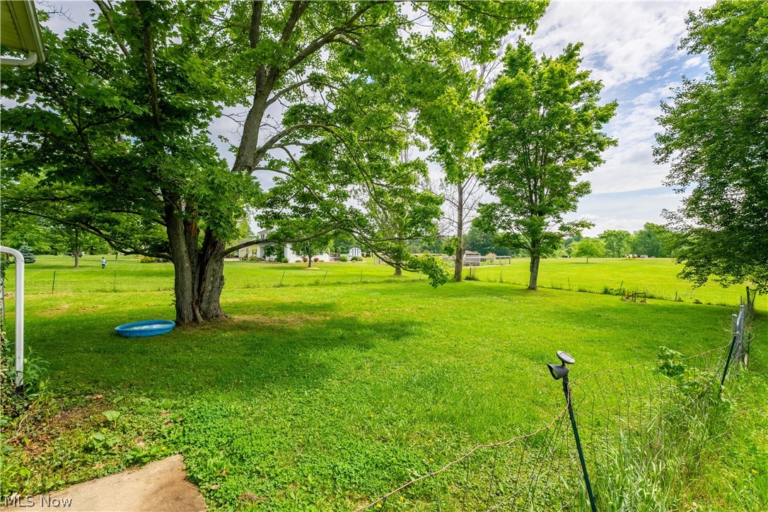 3372 Mcclintocksburg Road Diamond OH 44412