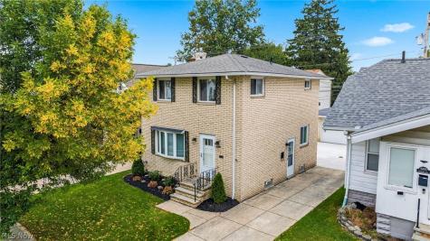 3908 Kenmore Avenue Parma OH 44134
