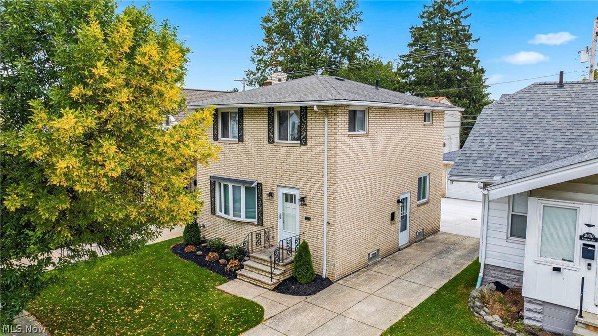 3908 Kenmore Avenue Parma OH 44134