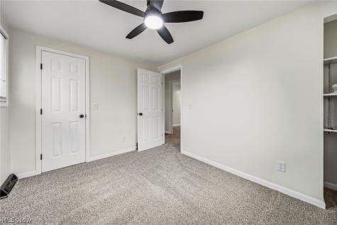 3908 Kenmore Avenue Parma OH 44134