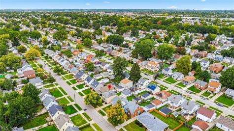 3908 Kenmore Avenue Parma OH 44134