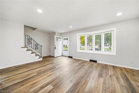 3908 Kenmore Avenue Parma OH 44134