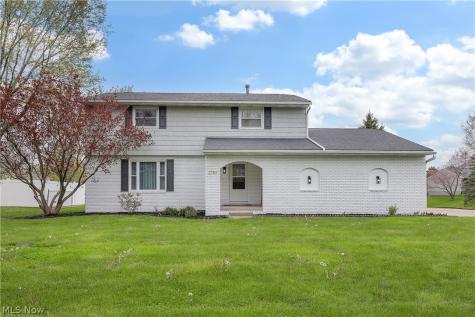 2783 State Street NW Uniontown OH 44685