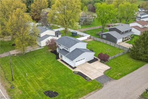 2783 State Street NW Uniontown OH 44685