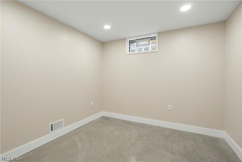 607 Sparrow Way Wadsworth OH 44281
