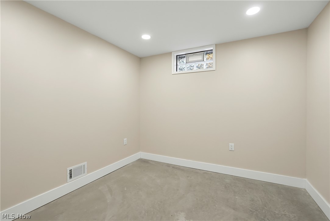 607 Sparrow Way Wadsworth OH 44281