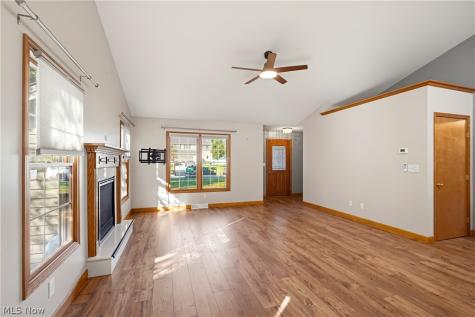 607 Sparrow Way Wadsworth OH 44281