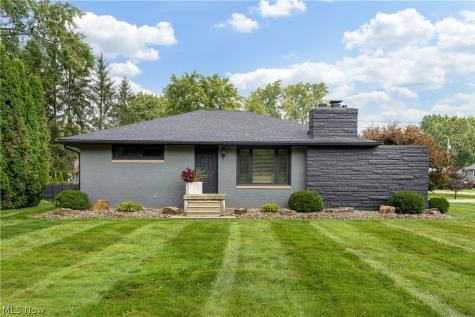 3781 Summit Road Ravenna OH 44266