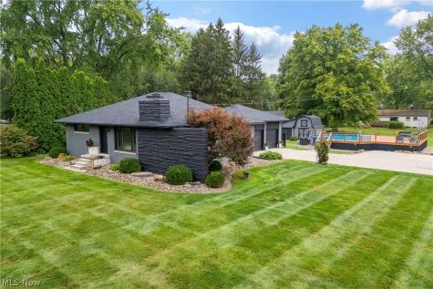 3781 Summit Road Ravenna OH 44266