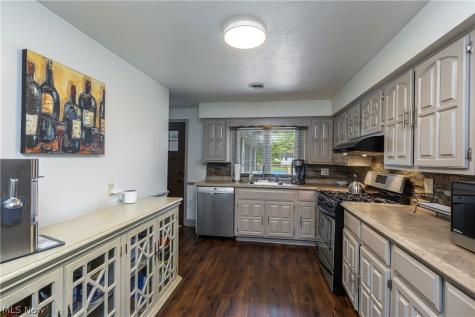 3781 Summit Road Ravenna OH 44266
